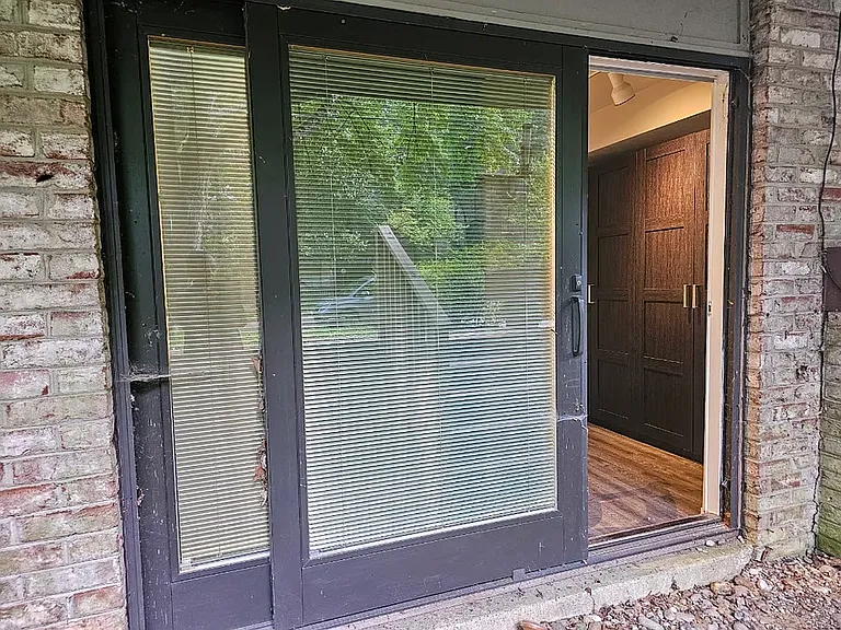 1217 Edgevale Rd #BASEMENT — Photo 8