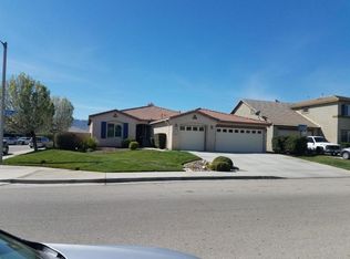 2610 Lincoln Ln, Palmdale, CA 93551