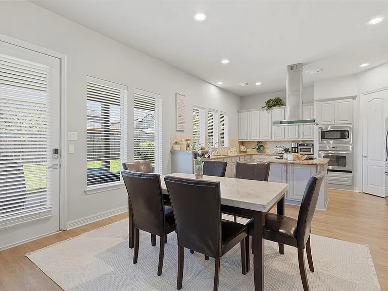 18800 N Bee Cave Springs Cir — Photo 11