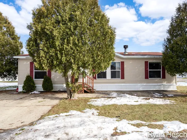 360 E Tuttle Rd Lot 82, Ionia, MI 48846