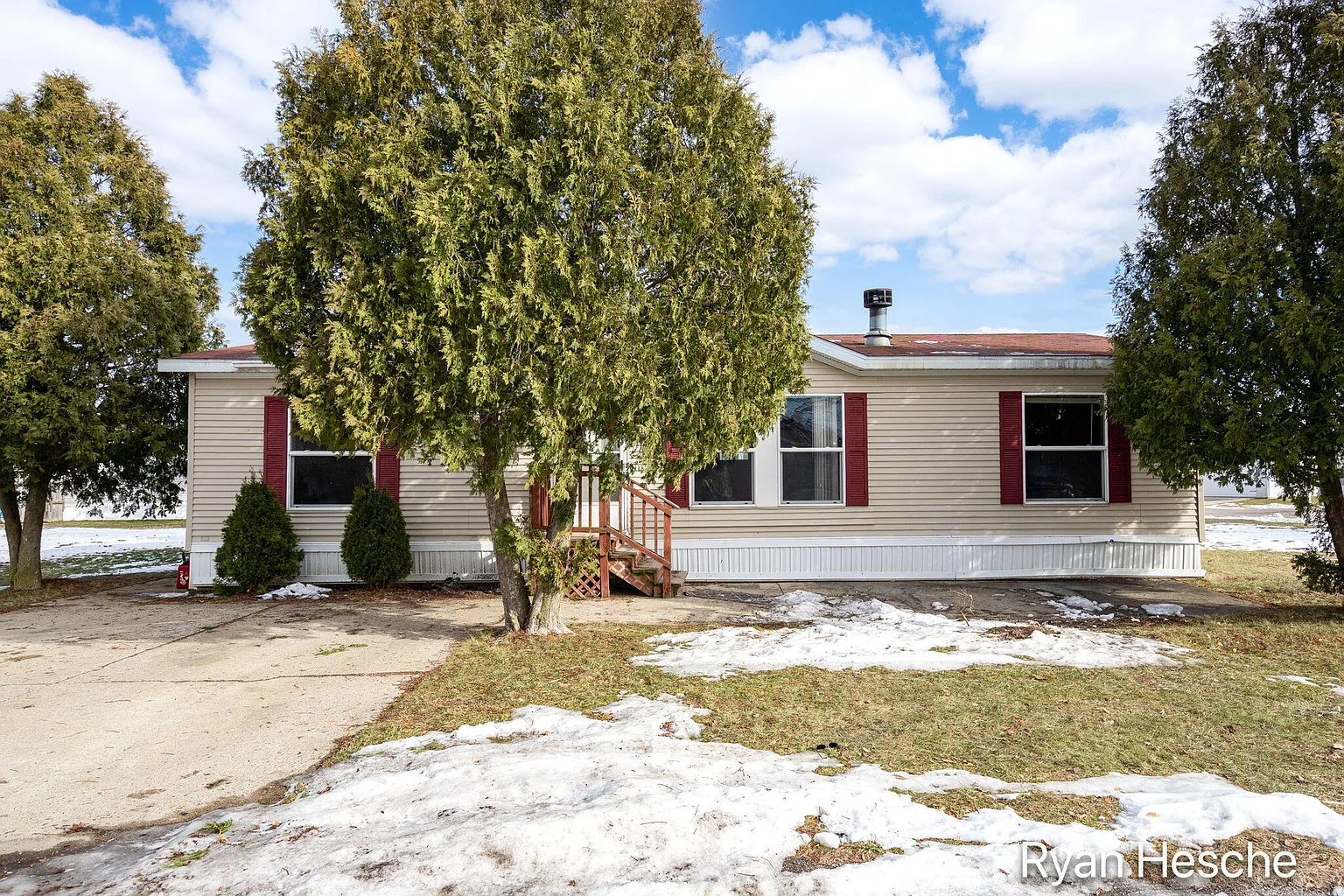 360 E Tuttle Rd Lot 82 photo 1