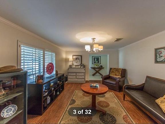 Formal sitting room