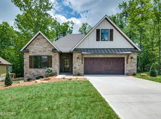 67 Oak Leaf Cir, Fairfield Glade, TN 38558