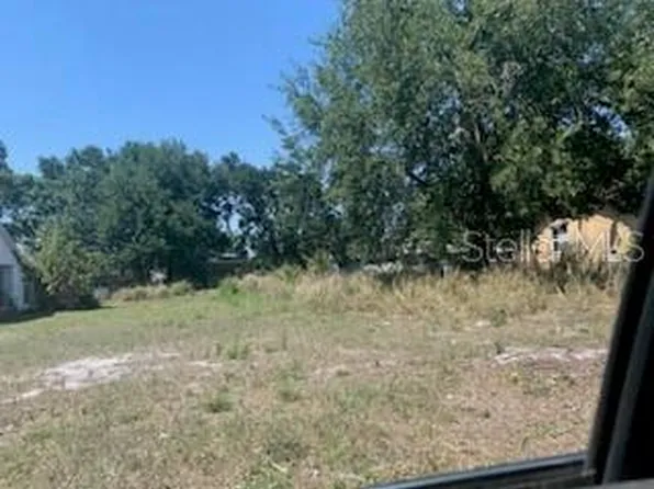 832 Center St #18, Dundee, FL 33838