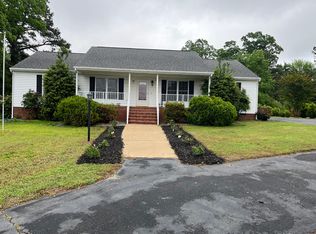 5701 Pouncey Tract Rd, Glen Allen, VA 23059