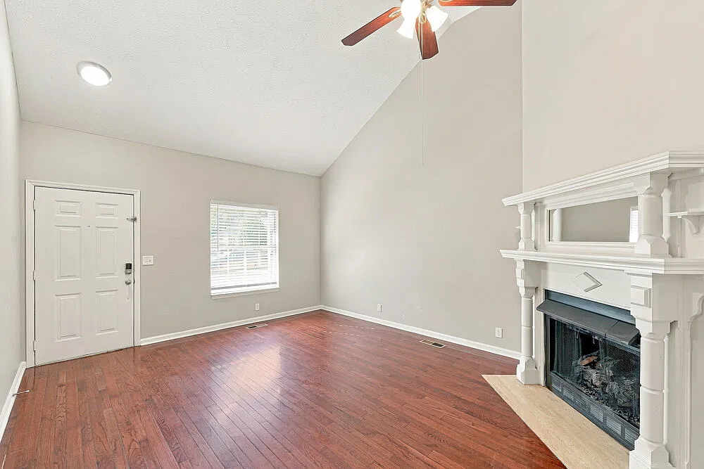 3 bed, 2.0 bath, 1516 sqft, $2,280 — Photo 3