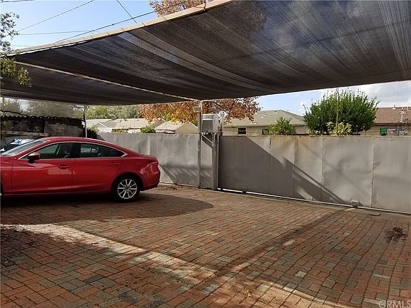 4th image of 1127 N Citrus Ave