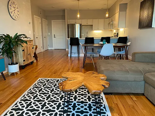 15 Guild St #403 Photo 1