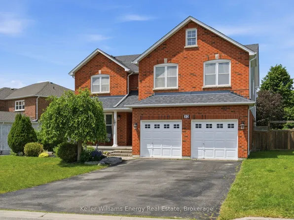 32 Sagewood Ave, Clarington, ON L1E 2G2