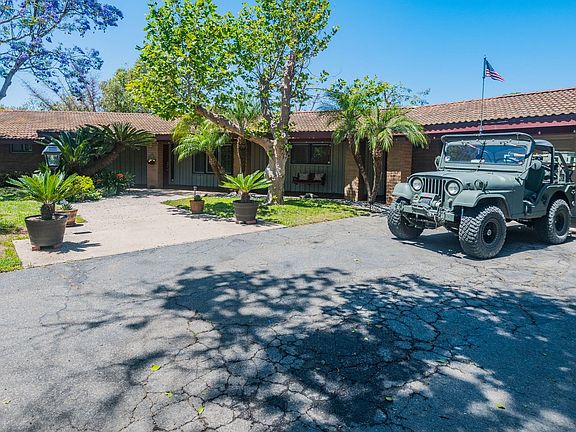 3rd image of 6341 La Paloma Ln