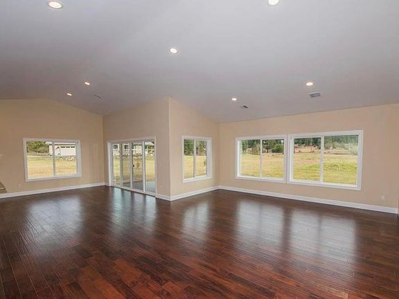 Dining and den open floorplan