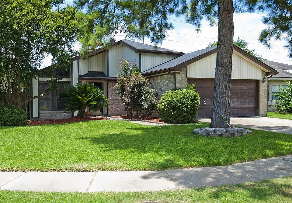 1st image of 8214 Valeta Dr