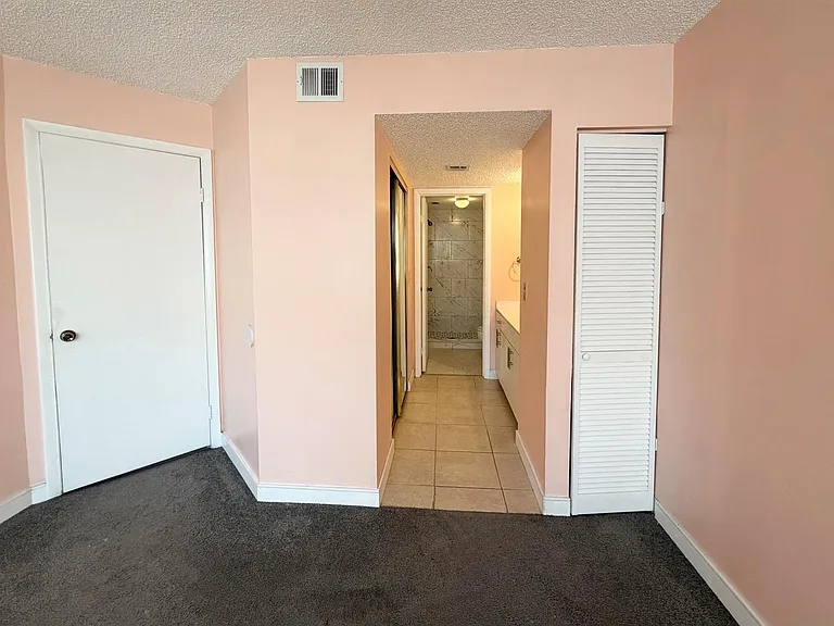 9977 Westview Dr #111 — Photo 13