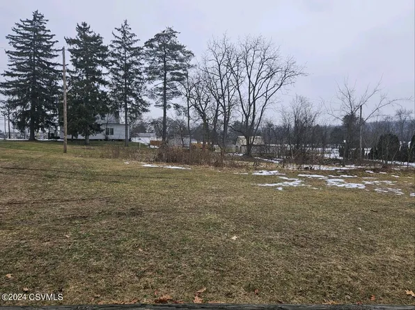 2442 W Front St, Berwick, PA 18603