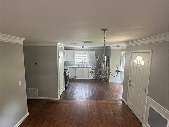 4th image of 1143 Memory Ln