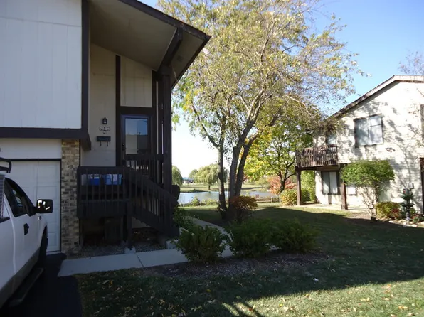 7528 Bristol Ln Unit 484, Hanover Park, IL 60133