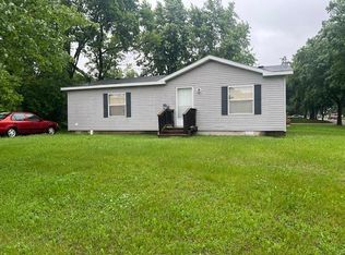 527 E South St, Litchfield, MN 55355