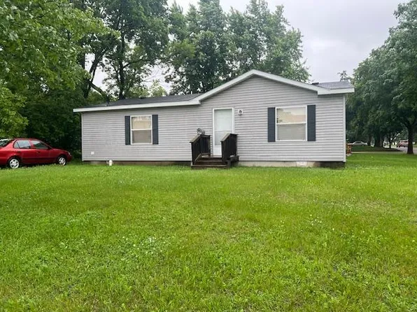 527 E South St, Litchfield, MN 55355