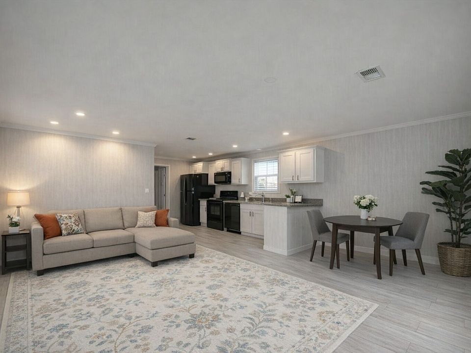 1st image of 4125 Park St N #712