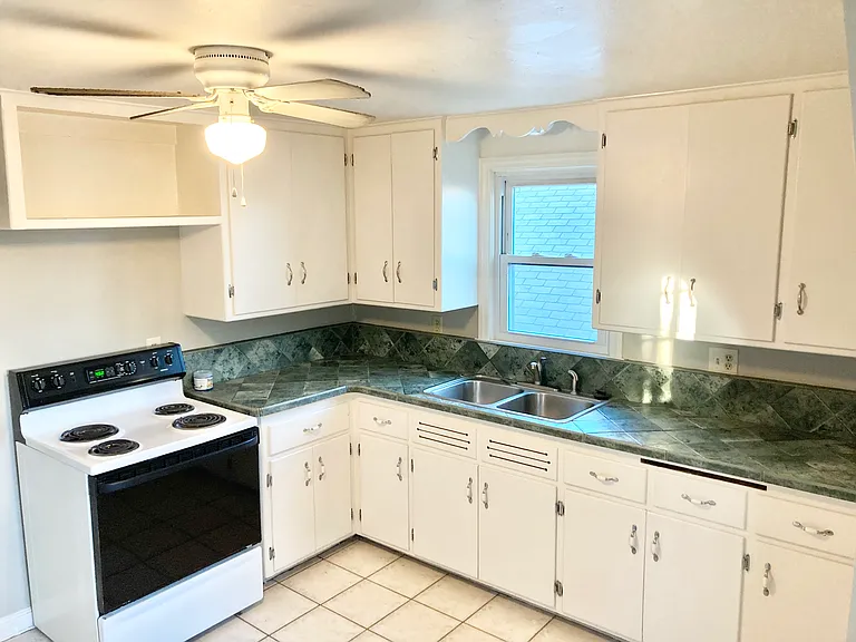 1511 W Morgan Ave — Photo 14