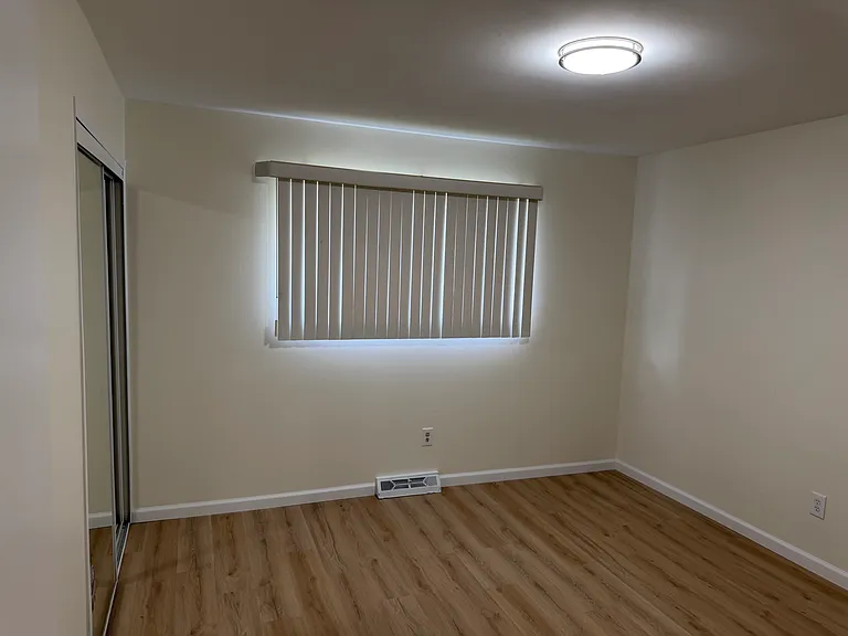 4741 Bloomfield Dr — Photo 18
