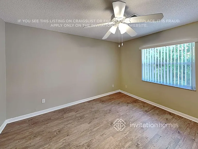 423 Azure Rd — Photo 12