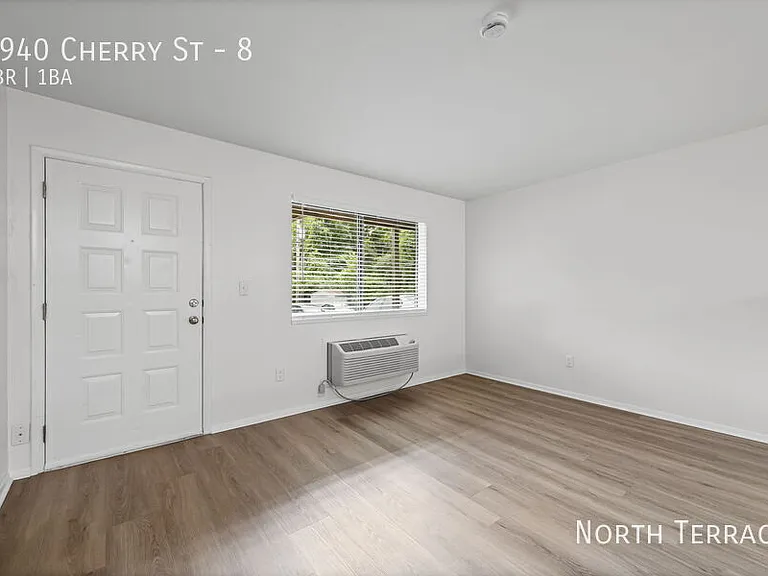Cherry Street Apartments — Photo 34