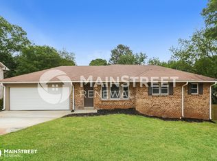 6500 Paula Ct, Rex, GA 30273
