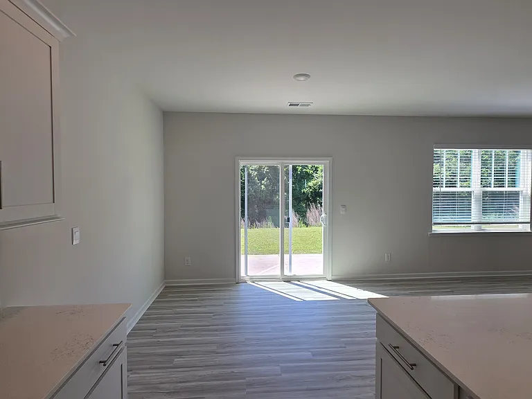 1600 Secrest Commons Dr — Photo 11