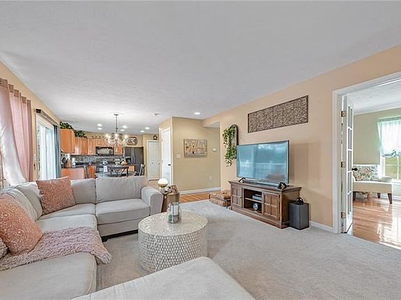 5th image of 258 Sussex Way