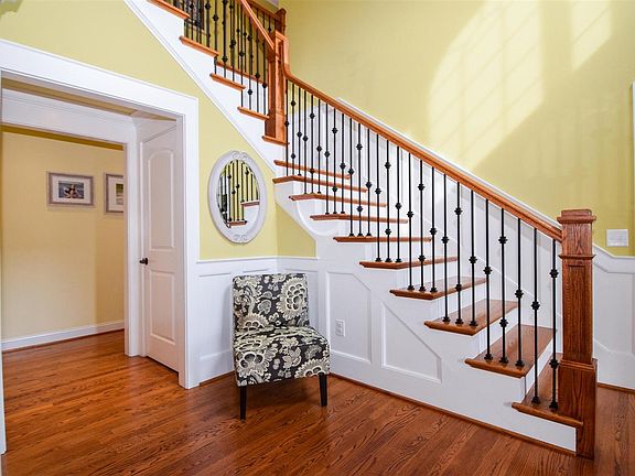 3rd image of 7331 Nandina Dr