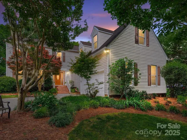 5716 Trimmings Ct, Charlotte, NC 28226