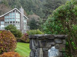 95527 Highway 101 S, Yachats, OR 97498