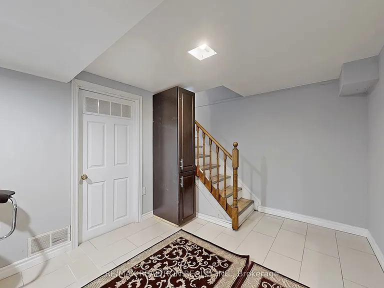 55 Danby Ave #BASEMENT — Photo 11