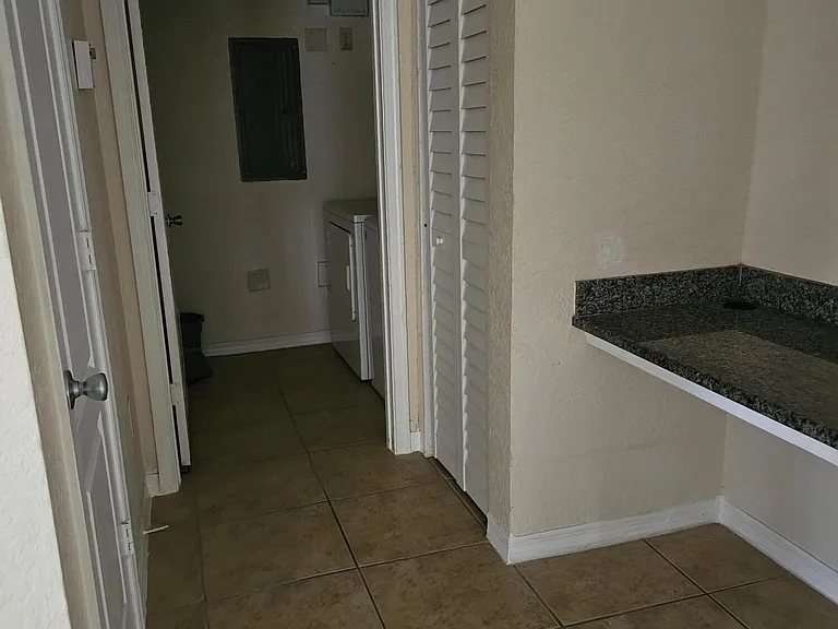 150 SW Peacock Blvd #103 — Photo 7