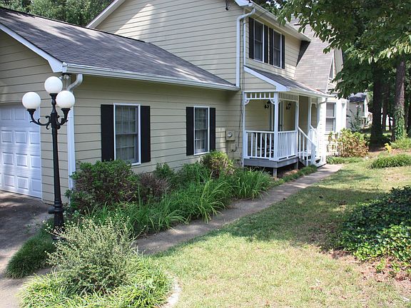 3rd image of 732 Cedar Farms Dr