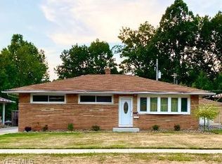 2680 Somia Dr, Parma, OH 44134