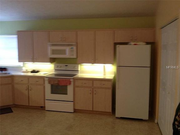 3rd image of 10519 S Drew Bryant Cir