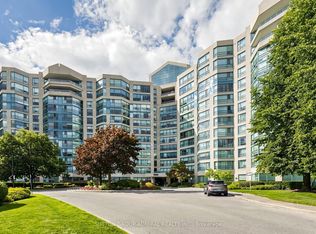 7905 Bayview Ave #910, Markham, ON L3T7N3
