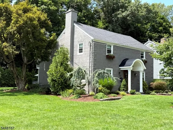 24 Ridge Rd, Glen Rock Boro, NJ 07452