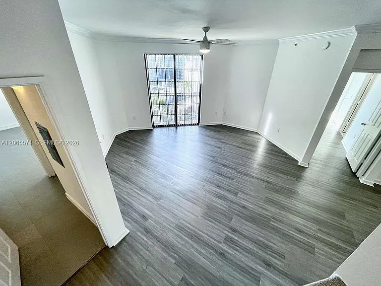 1919 Van Buren St #818A — Photo 36