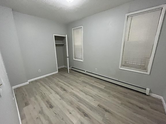 4th image of 687 S 20th St Floor 1