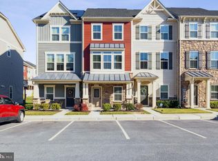 550 White Oak Dr, Glen Burnie, MD 21060