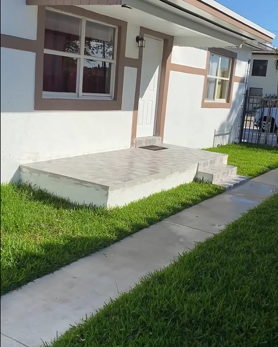 2 bed, 900 sqft, $2,200 — Photo 4