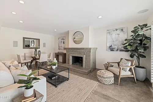 1140 Manhattan Beach Blvd #D Photo 1