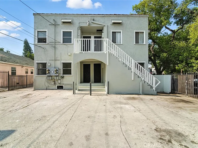 875 W 41st Dr — Photo 17