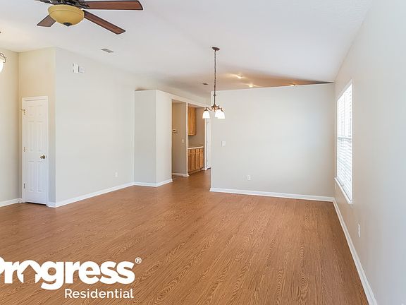 4th image of 9039 Fallsmill Dr