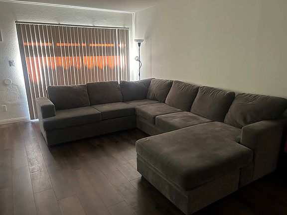 3rd image of 1345 Cabrillo Park Dr APT P-5