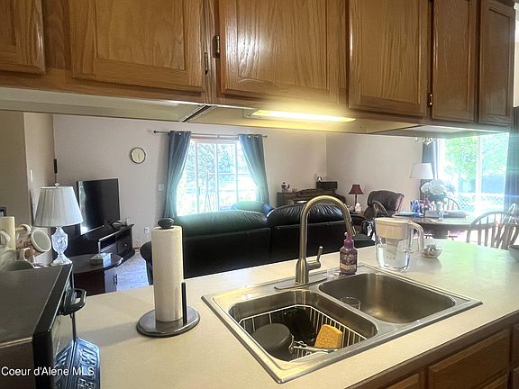 5th image of 1702 N Summer Rose St