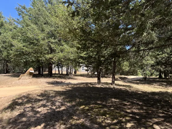 2496 County Road 2010, Ravenna, TX 75476